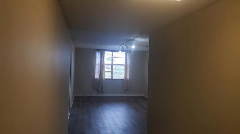 3910 Crystal Lake Drive #403 Deerfield Beach, FL 33064