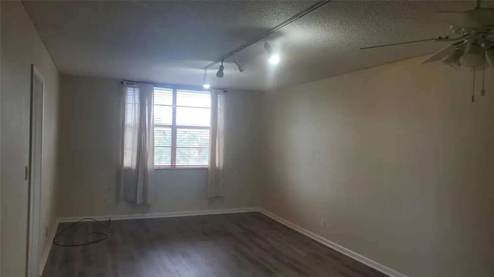 3910 Crystal Lake Drive #403 Deerfield Beach, FL 33064