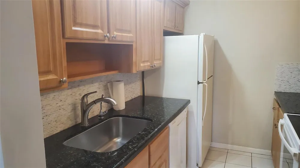 3910 Crystal Lake Drive #403 Deerfield Beach, FL 33064