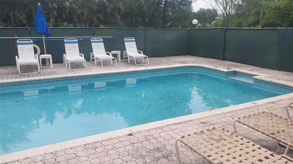 3910 Crystal Lake Drive #403 Deerfield Beach, FL 33064