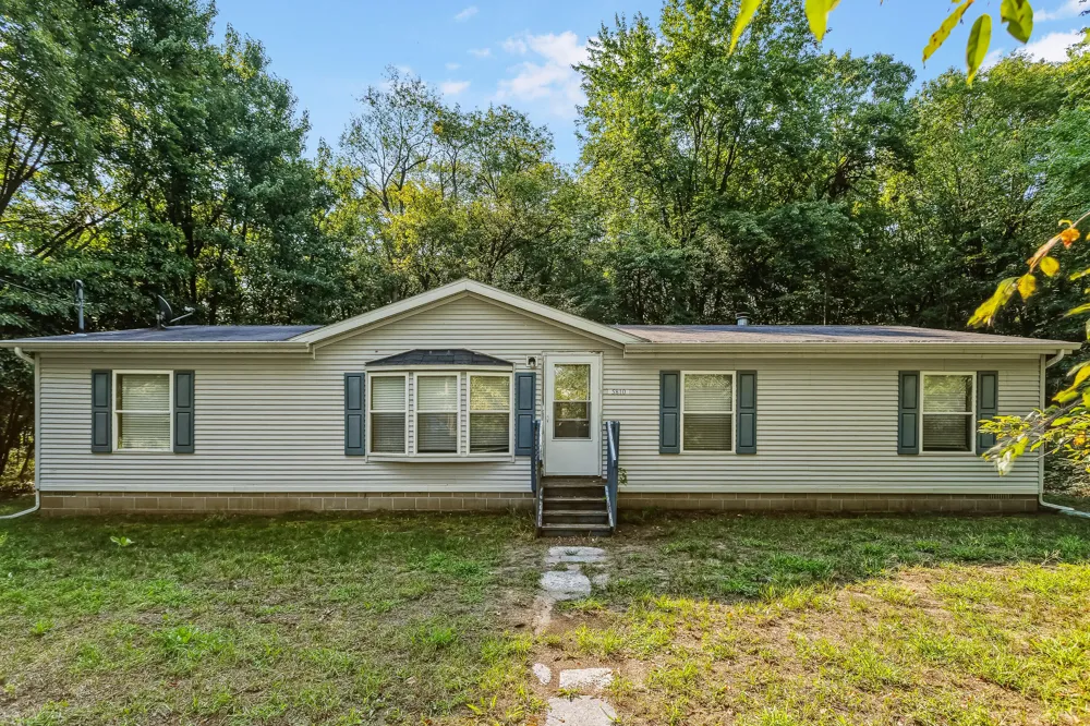 5810 113th Avenue Clyde Township, MI 49450