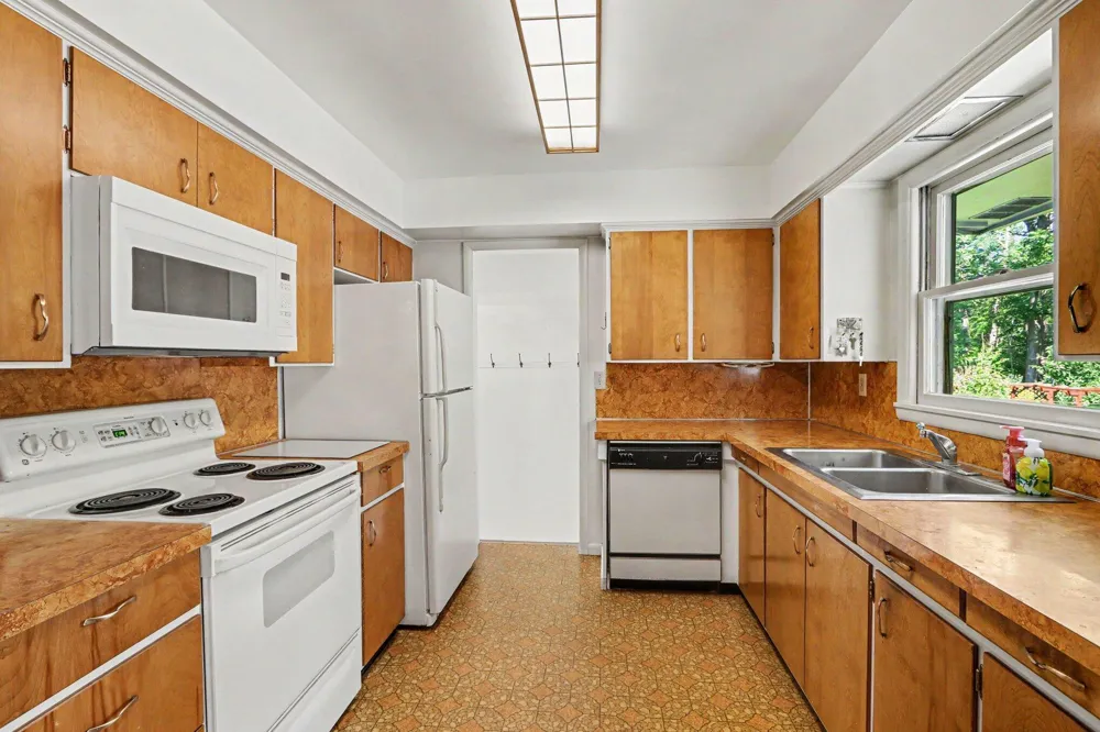 1830 River Street Comstock Charter Township, MI 49048