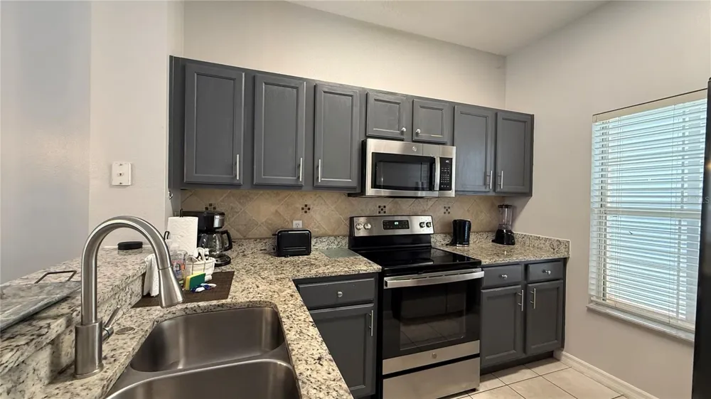 8517 BAY LILLY LOOP Kissimmee, FL 34747