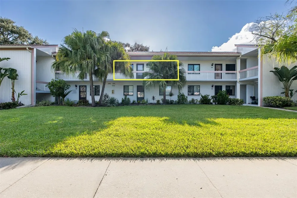 160 LAKEVIEW WAY #160 Oldsmar, FL 34677