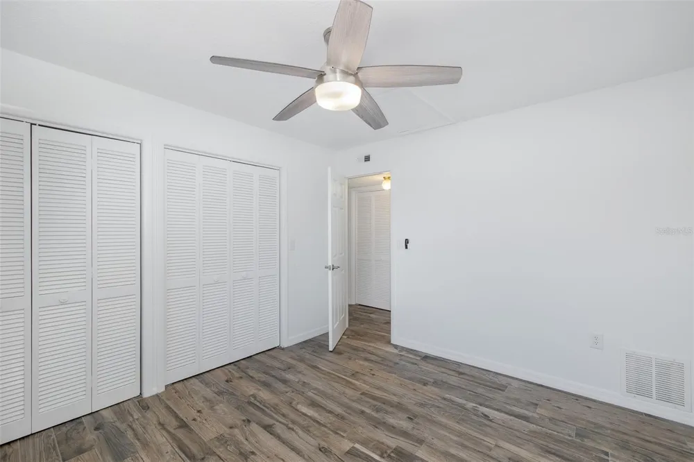 160 LAKEVIEW WAY #160 Oldsmar, FL 34677
