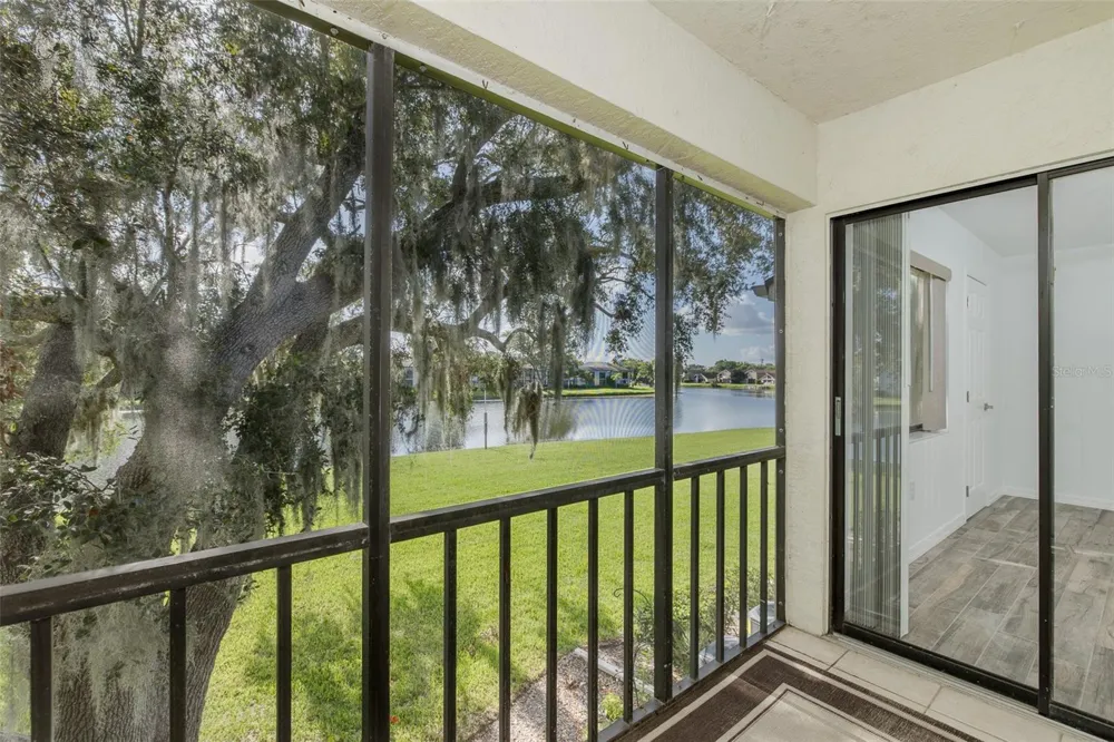 160 LAKEVIEW WAY #160 Oldsmar, FL 34677