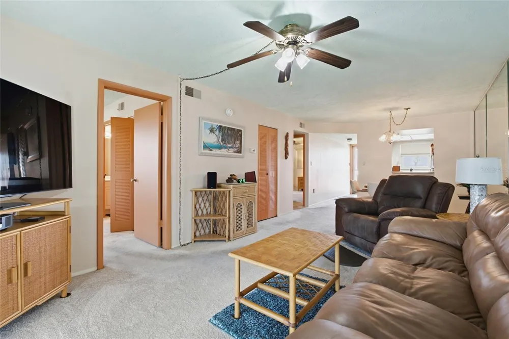 175 116TH AVENUE #206 Treasure Island, FL 33706