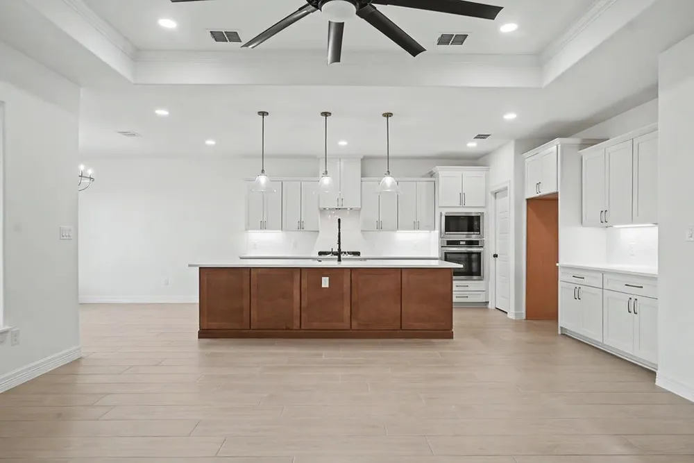 1814 Spoonbill Drive Portland, TX 78374
