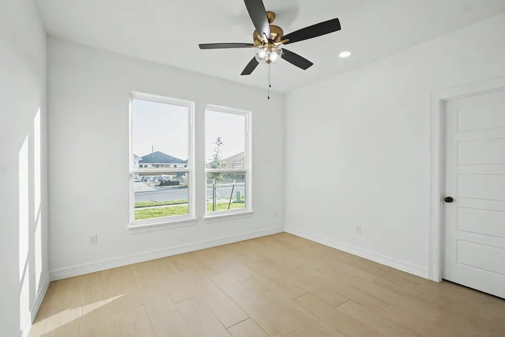 1814 Spoonbill Drive Portland, TX 78374