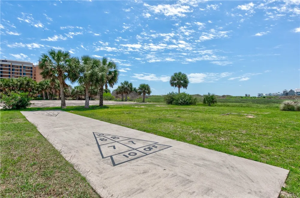 622 Beach Access Road 1a #214 Port Aransas, TX 78373