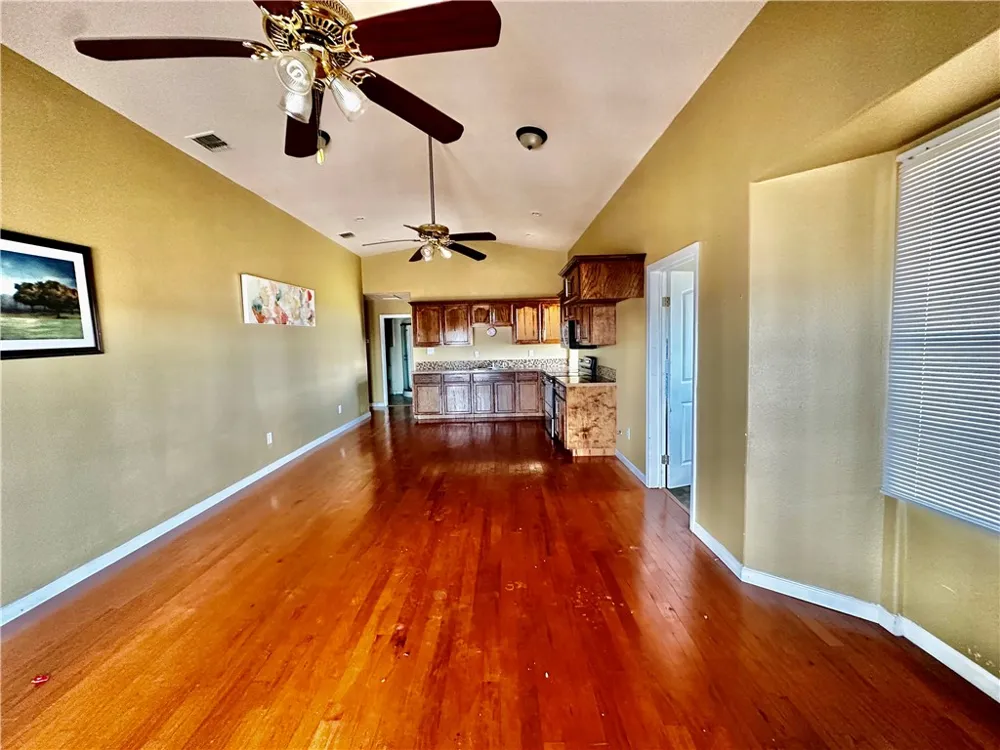 3206 County Road 44 Robstown, TX 78380