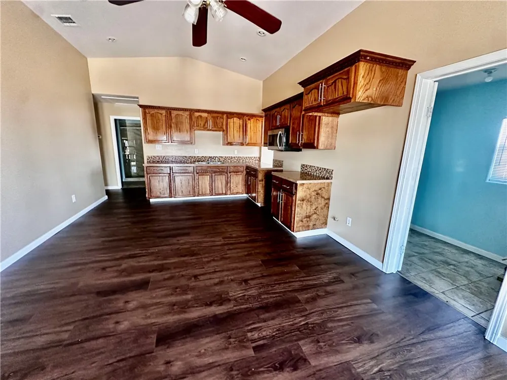 3206 County Road 44 Robstown, TX 78380