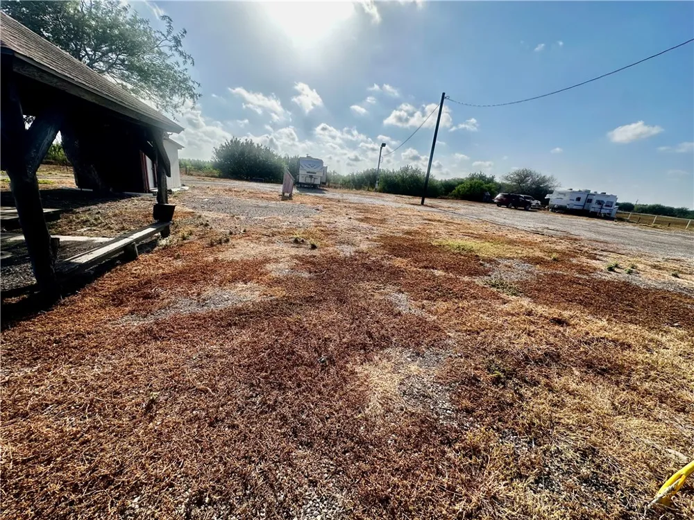 3206 County Road 44 Robstown, TX 78380