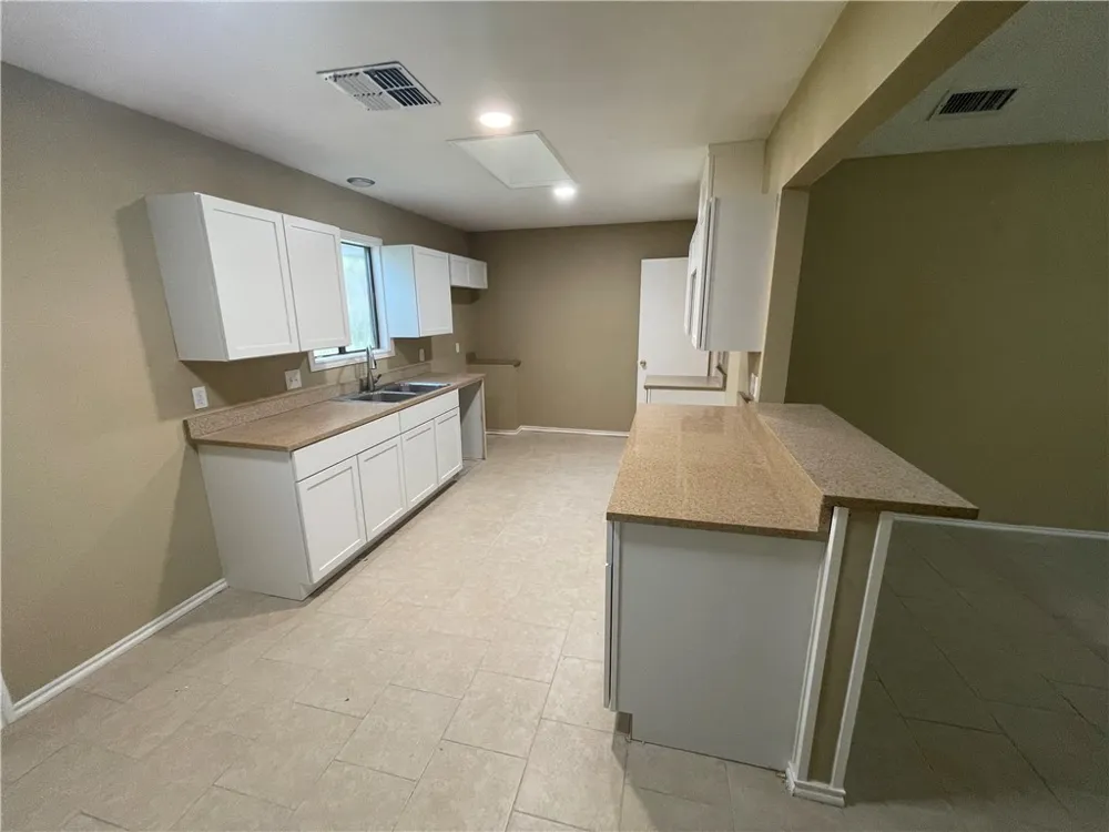 5322 Inverness Drive Corpus Christi, TX 78413