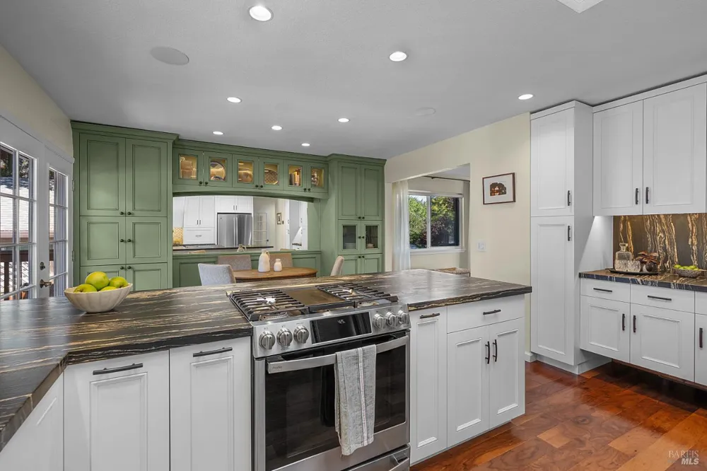 443 Harper Court Windsor, CA 95492