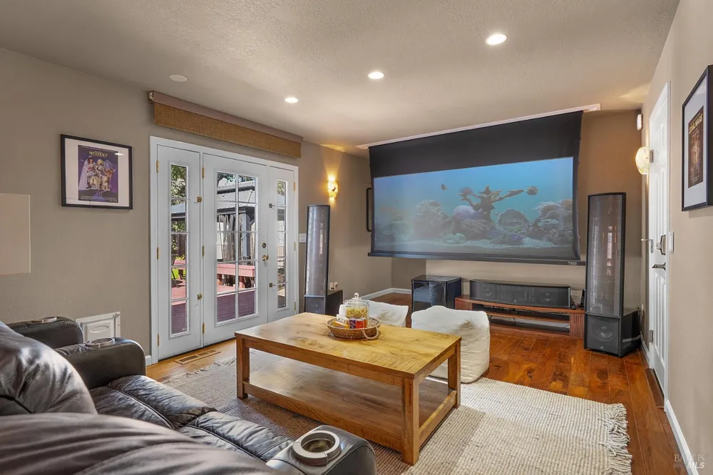 443 Harper Court Windsor, CA 95492