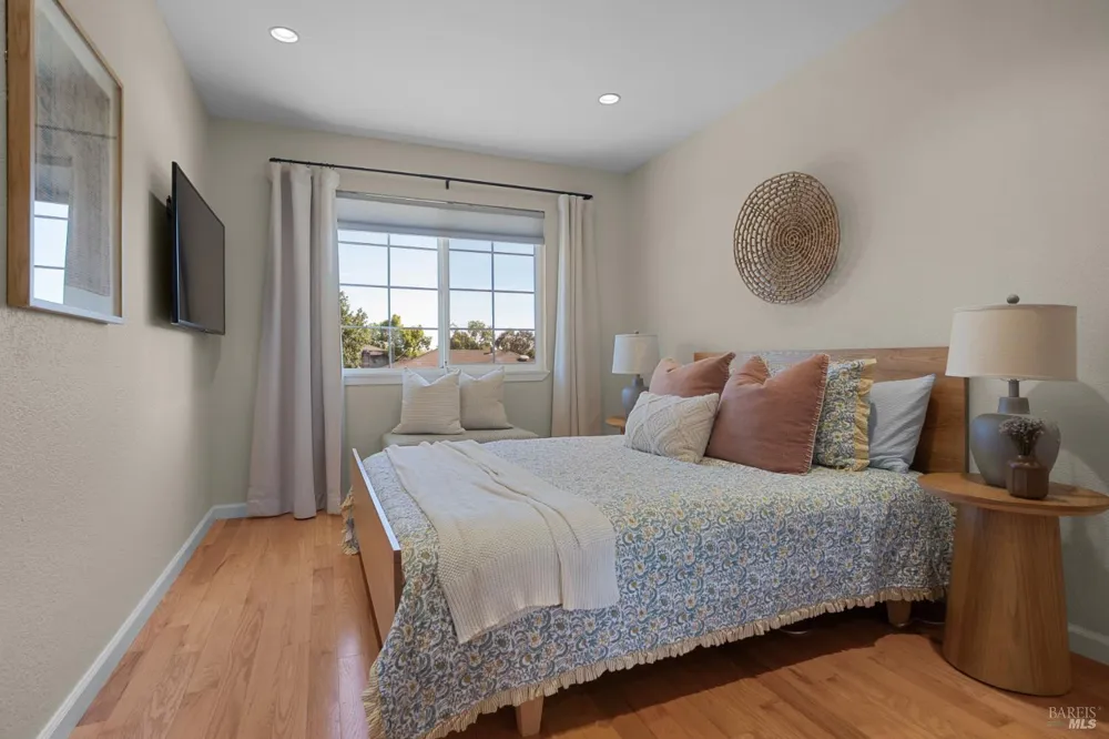 443 Harper Court Windsor, CA 95492