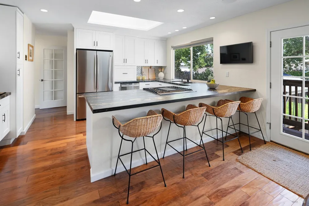 443 Harper Court Windsor, CA 95492