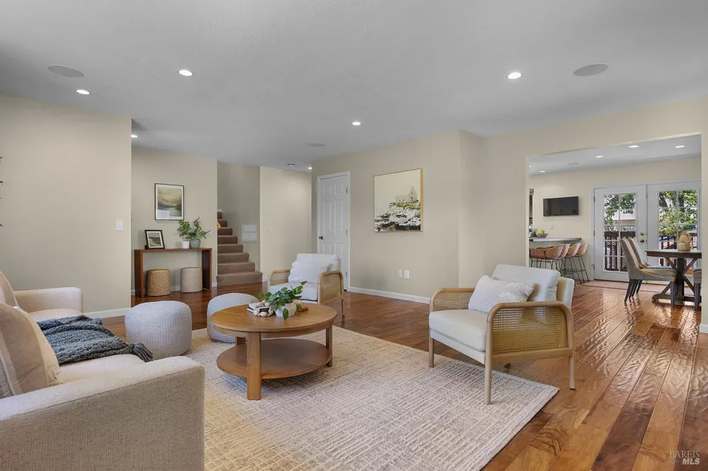 443 Harper Court Windsor, CA 95492