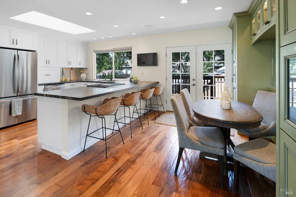 443 Harper Court Windsor, CA 95492