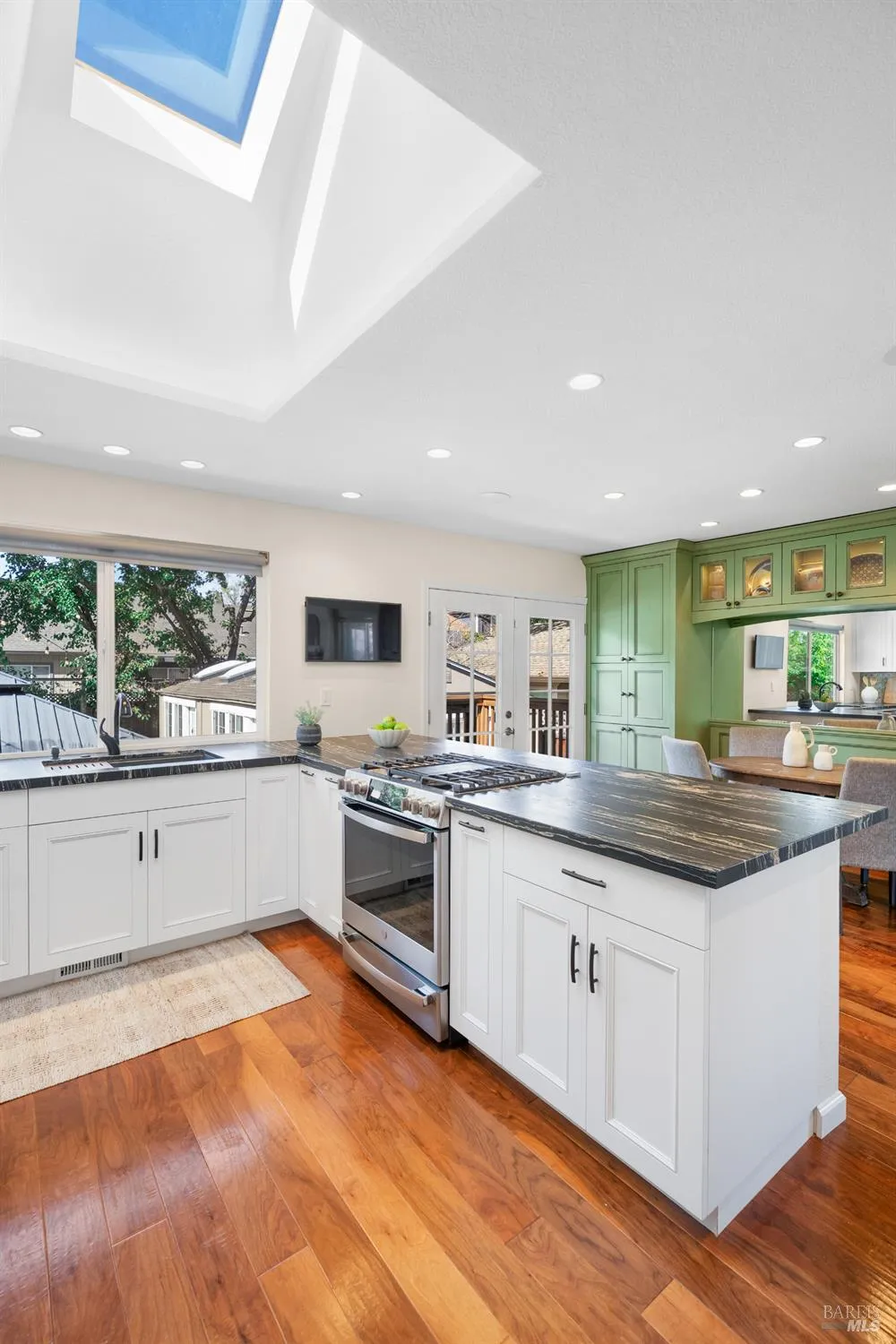 443 Harper Court Windsor, CA 95492