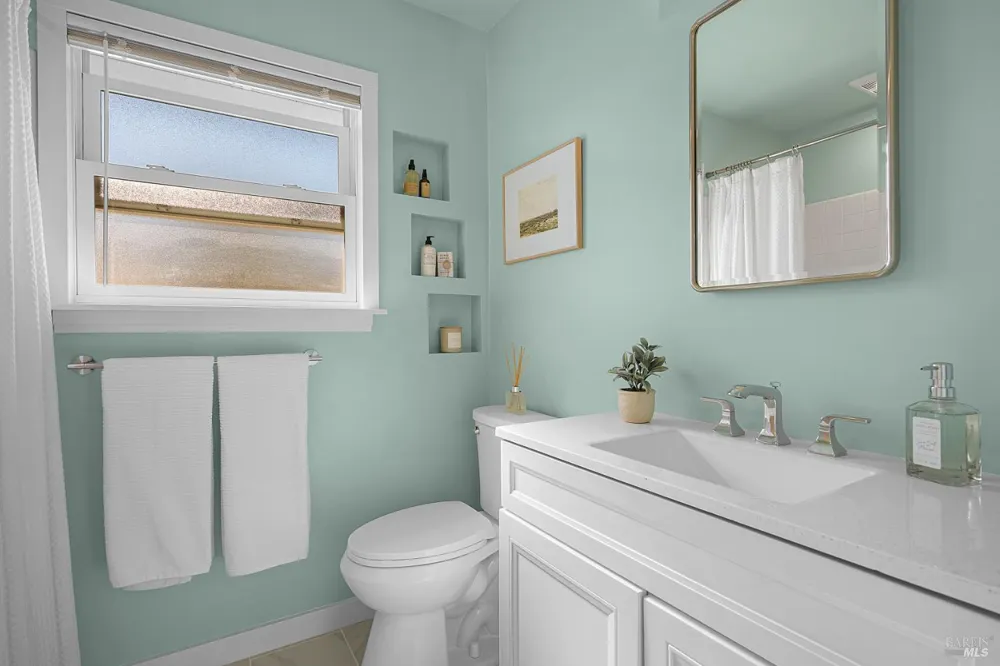 443 Harper Court Windsor, CA 95492
