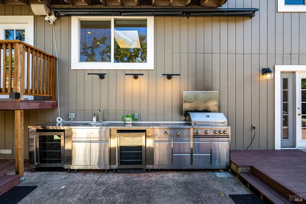 443 Harper Court Windsor, CA 95492