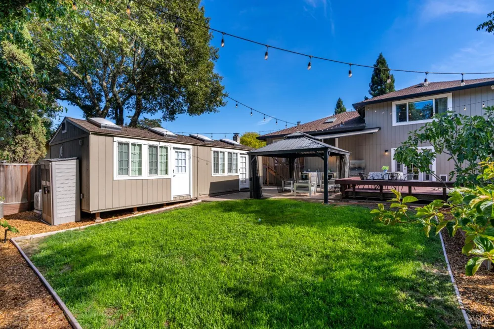443 Harper Court Windsor, CA 95492