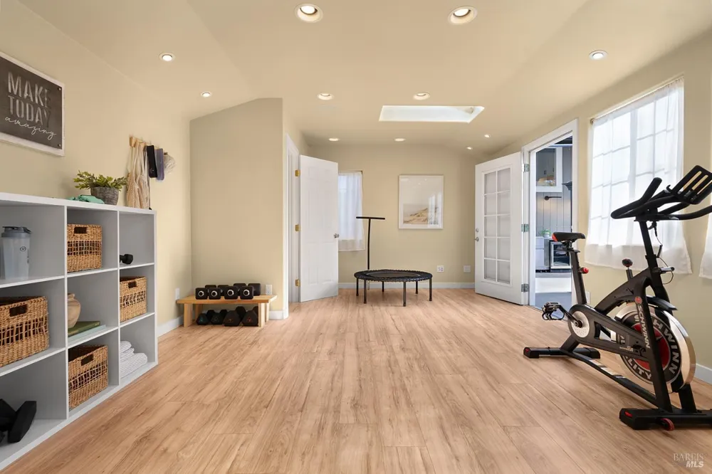 443 Harper Court Windsor, CA 95492