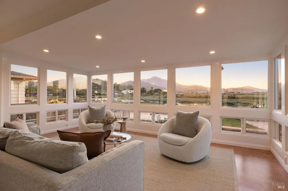 191 Golden Hind Passage Corte Madera, CA 94925