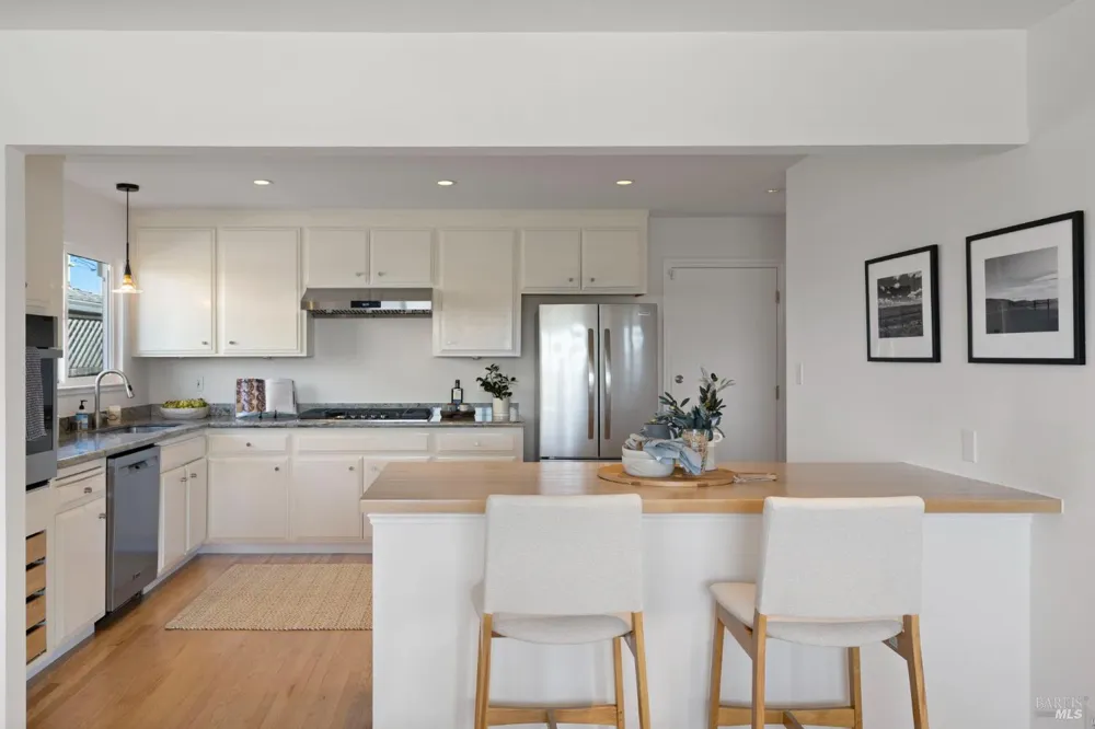 191 Golden Hind Passage Corte Madera, CA 94925