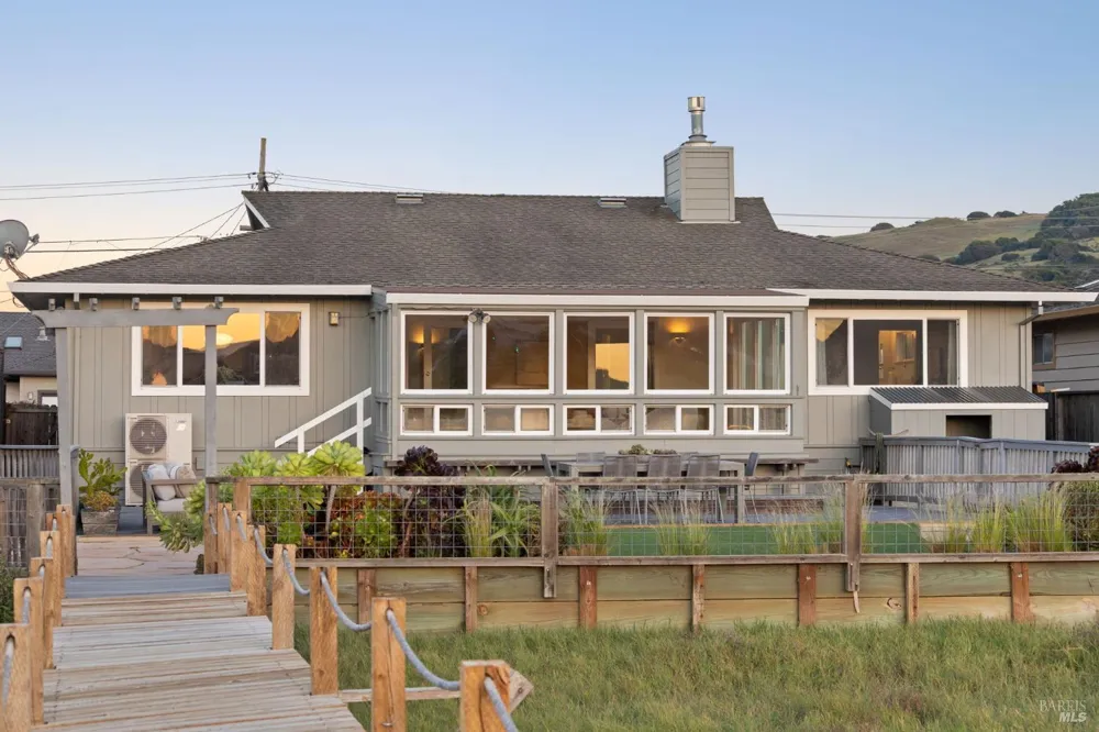 191 Golden Hind Passage Corte Madera, CA 94925