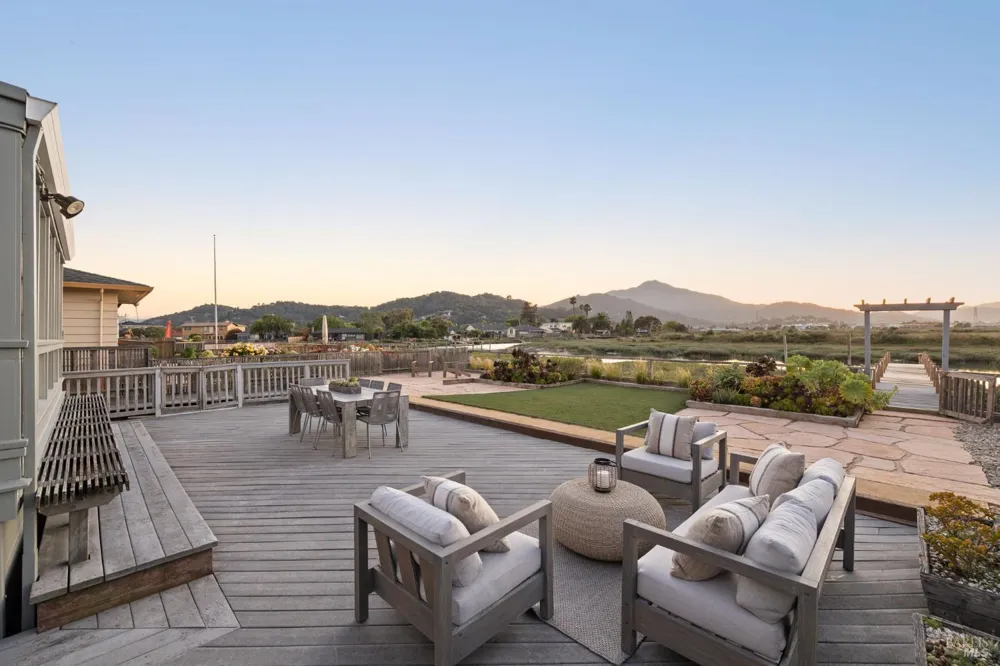 191 Golden Hind Passage Corte Madera, CA 94925