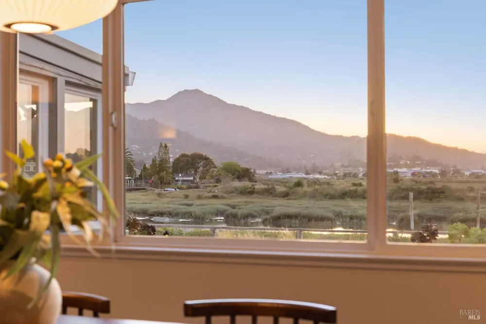 191 Golden Hind Passage Corte Madera, CA 94925