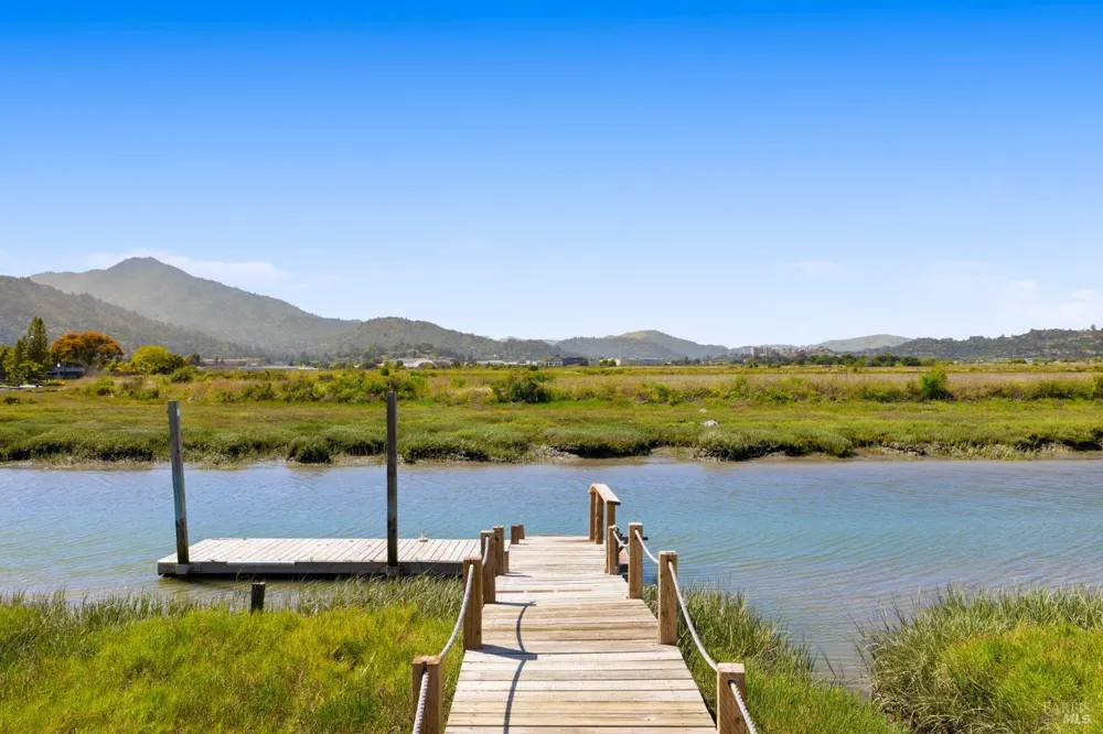 191 Golden Hind Passage Corte Madera, CA 94925