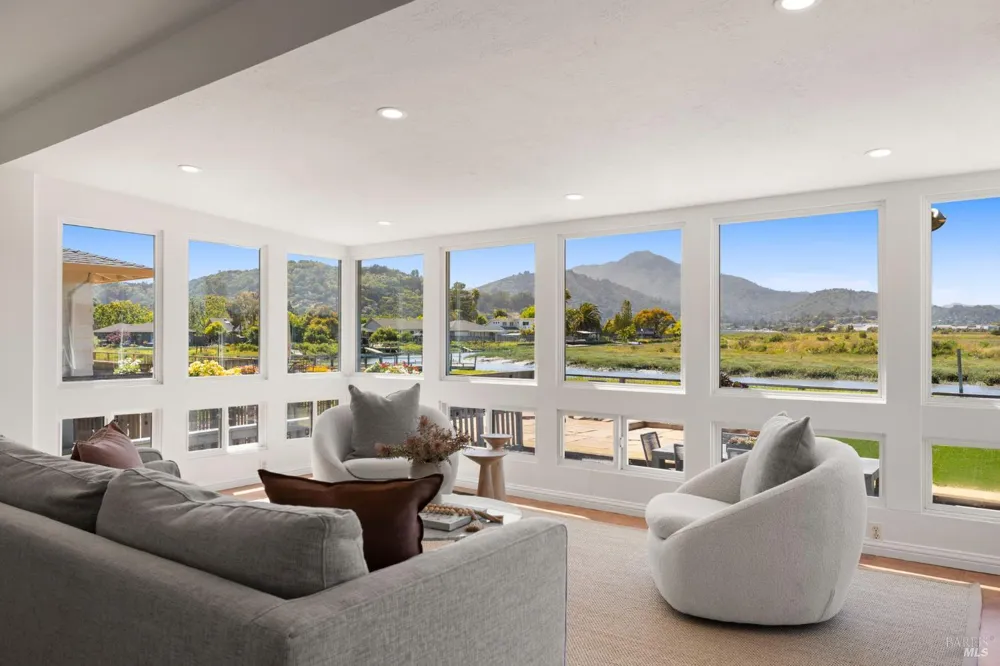 191 Golden Hind Passage Corte Madera, CA 94925