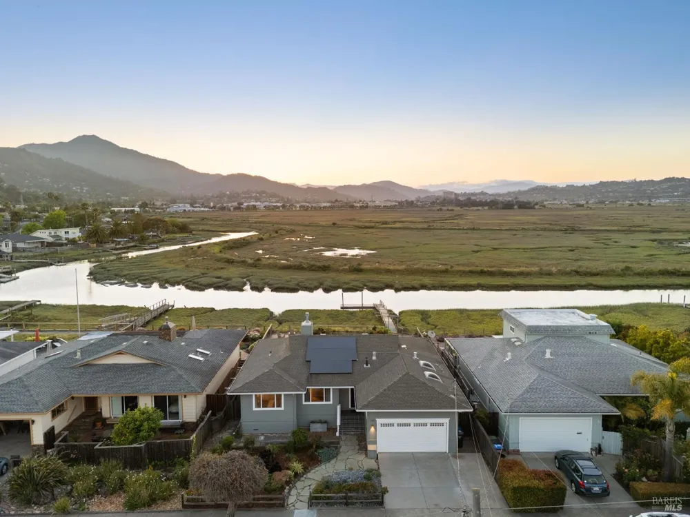 191 Golden Hind Passage Corte Madera, CA 94925