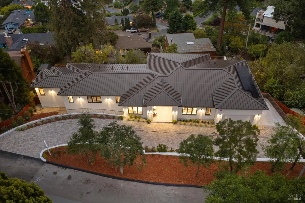 217 Cleveland Avenue Mill Valley, CA 94941