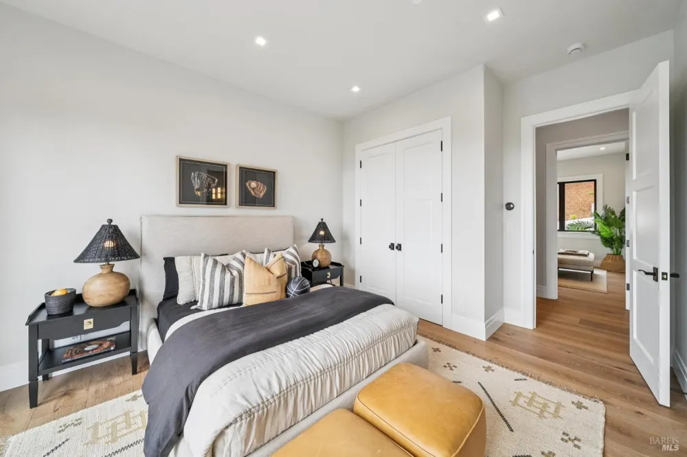 217 Cleveland Avenue Mill Valley, CA 94941
