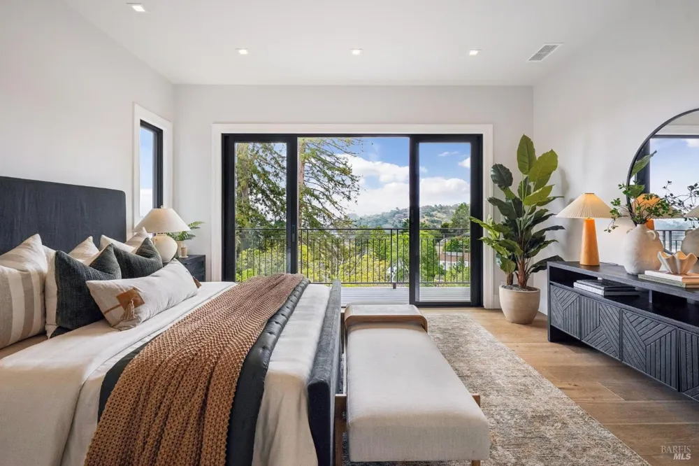 217 Cleveland Avenue Mill Valley, CA 94941