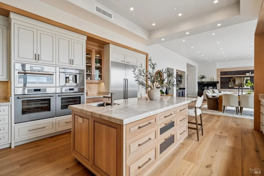 217 Cleveland Avenue Mill Valley, CA 94941