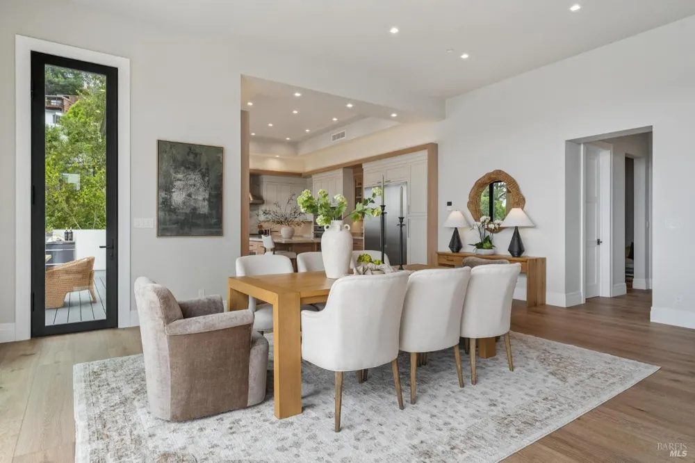 217 Cleveland Avenue Mill Valley, CA 94941