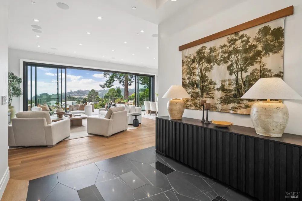 217 Cleveland Avenue Mill Valley, CA 94941