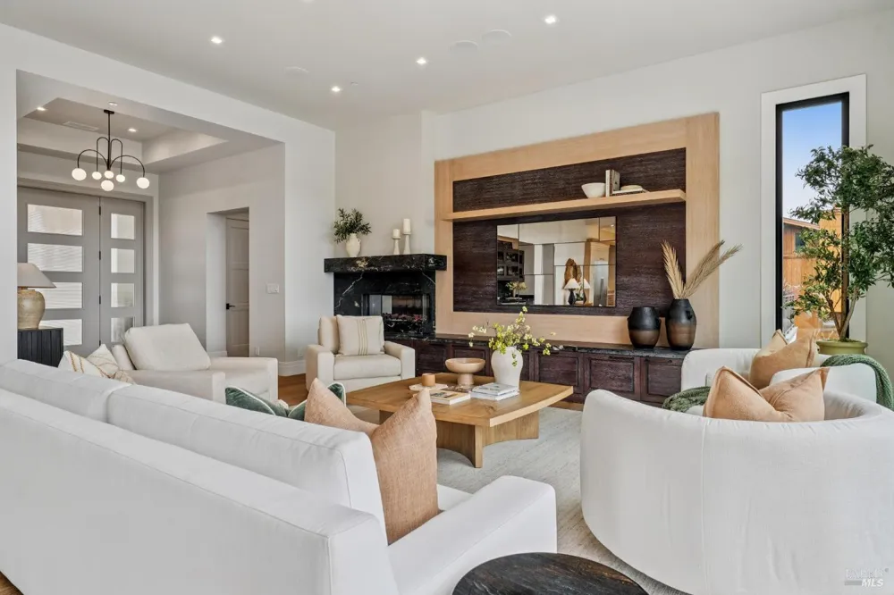 217 Cleveland Avenue Mill Valley, CA 94941