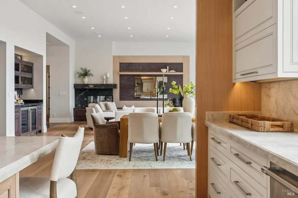 217 Cleveland Avenue Mill Valley, CA 94941