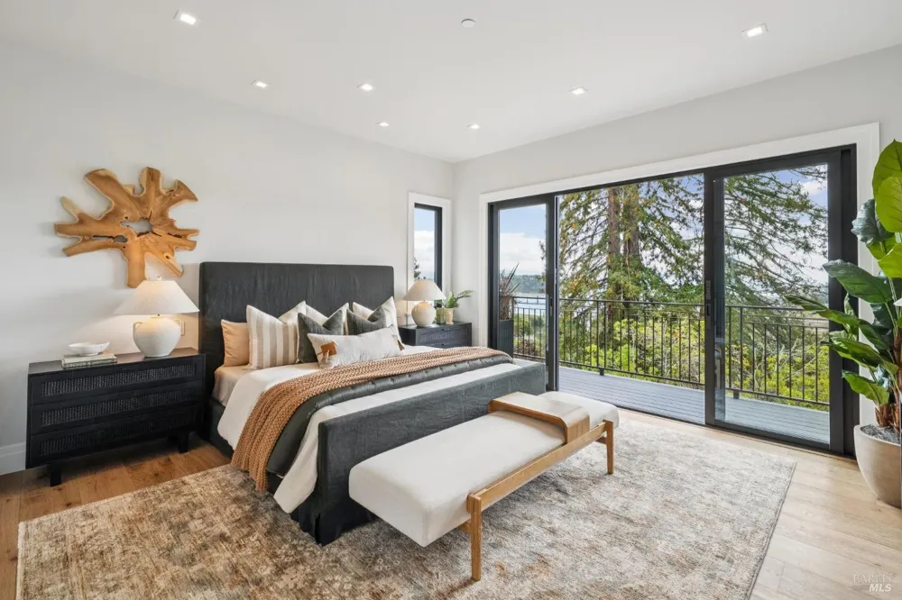 217 Cleveland Avenue Mill Valley, CA 94941