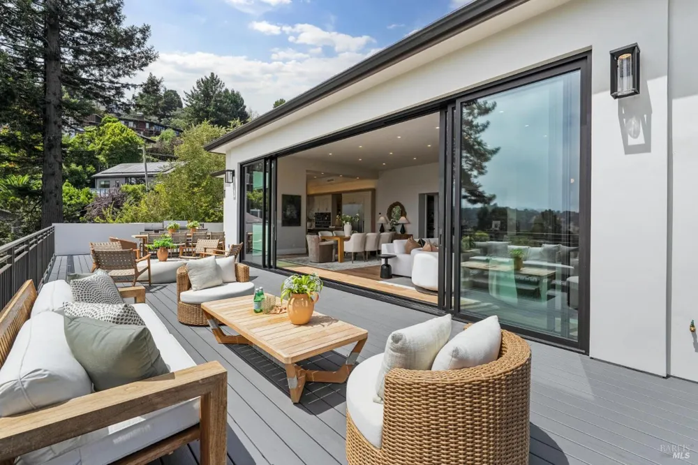 217 Cleveland Avenue Mill Valley, CA 94941