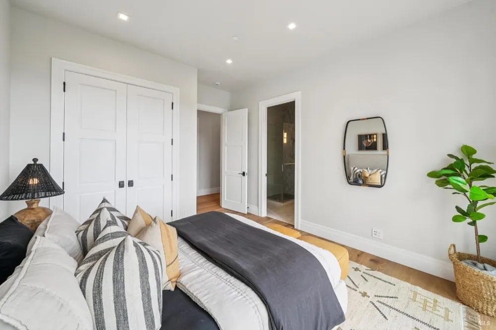 217 Cleveland Avenue Mill Valley, CA 94941