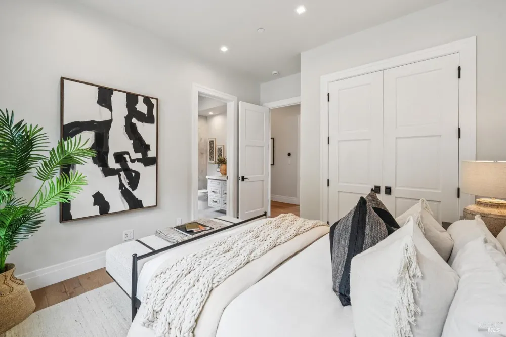 217 Cleveland Avenue Mill Valley, CA 94941