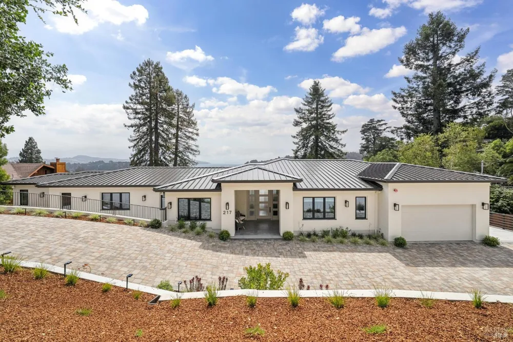 217 Cleveland Avenue Mill Valley, CA 94941